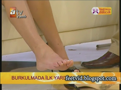 ipek tenolcay feet