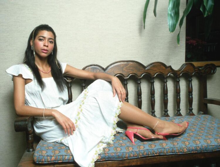 irene cara feet 2