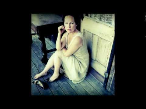 iris dement feet