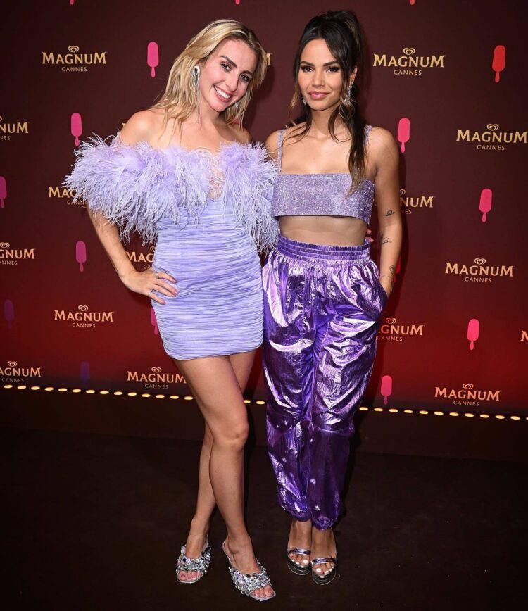 iris enthoven feet 5