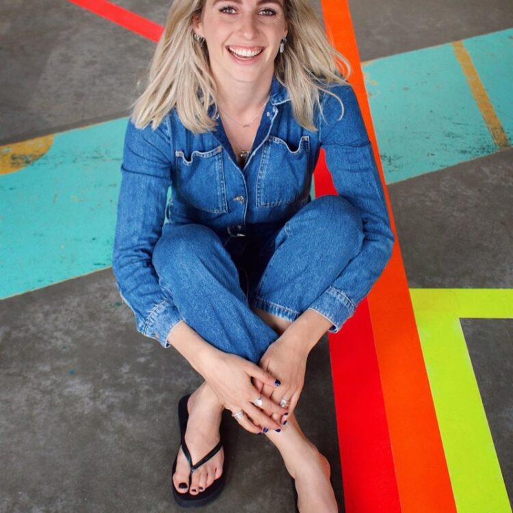 iris enthoven feet 6