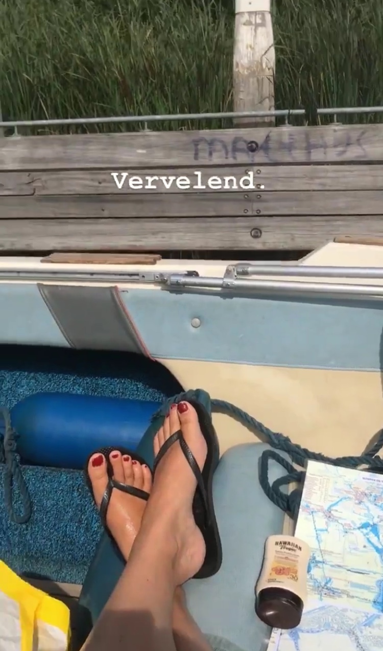 iris hesseling feet