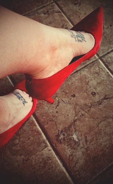 iris rodriguez feet 2