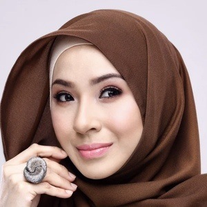 irma hasmie ibrahaim feet 2