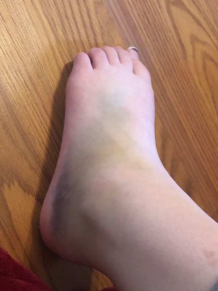 isa gambar feet