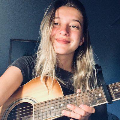 isabel aladro feet 1