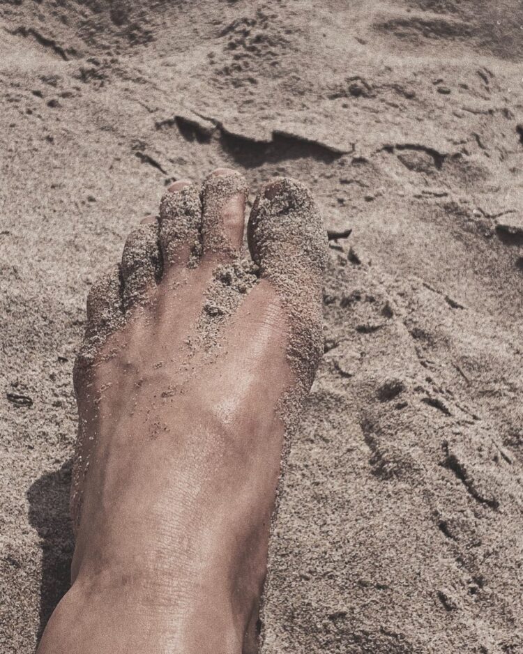 isabel durant feet 2