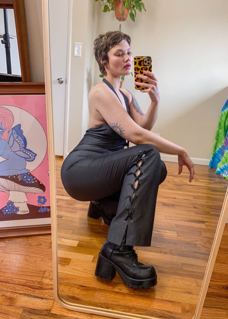 isabel hendrix feet 1