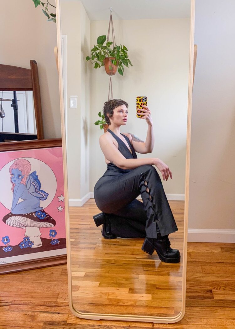 isabel hendrix feet 3