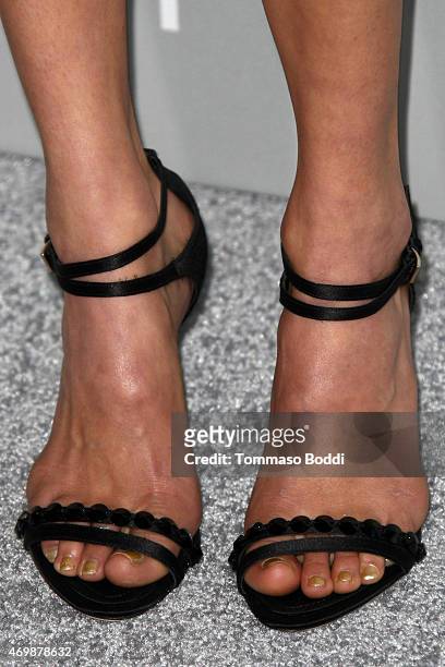 isabel lucas feet 4