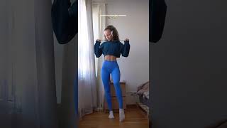 isabel yvonne hausensteiner feet