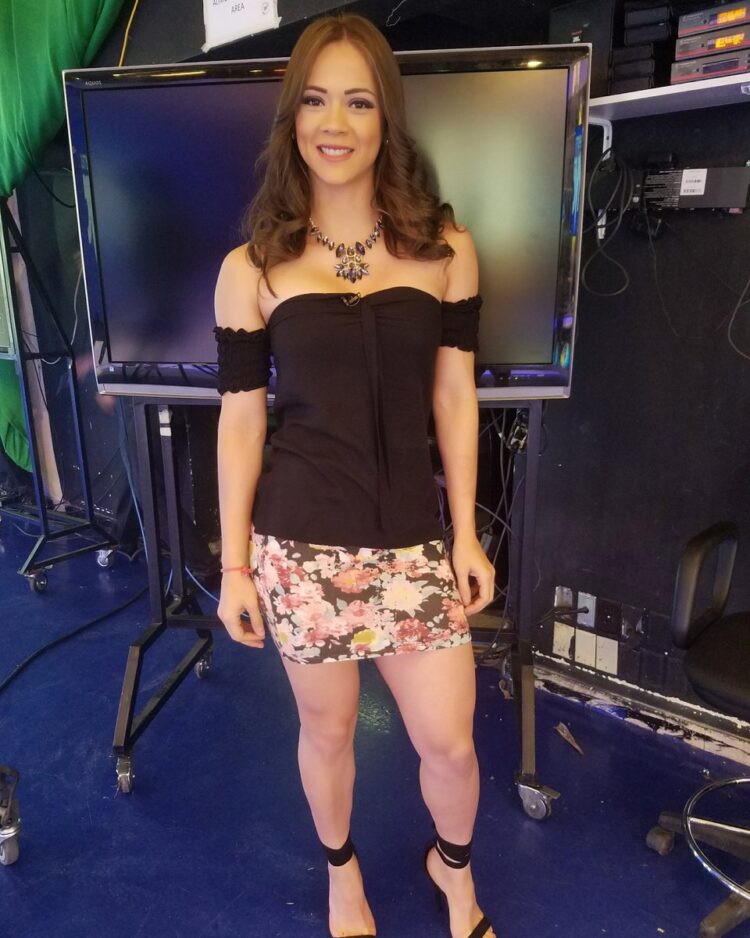 isabel zambrano feet 5