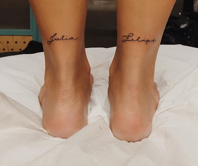 isabela matte feet 4