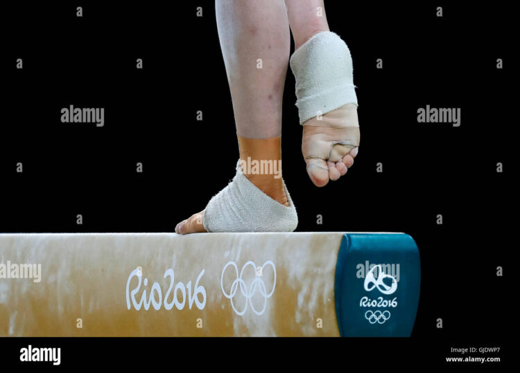 isabela onyshko feet 3