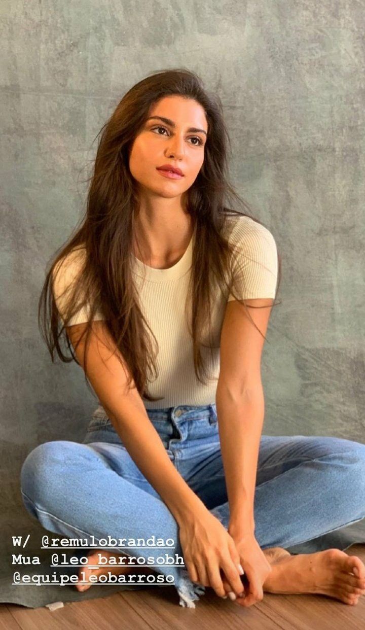 isabela souza feet 2