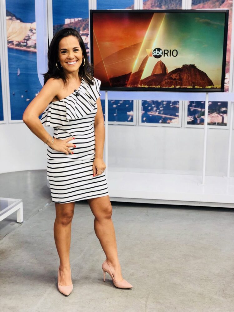 isabele benito feet 5