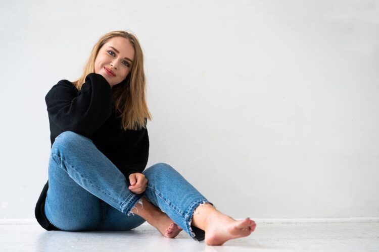 isabella hammond feet 4