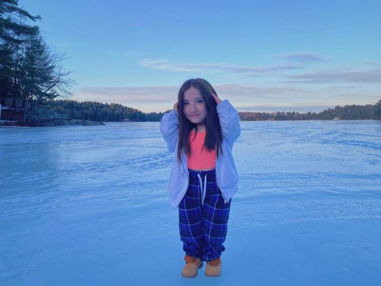 isabella lamanna feet 4