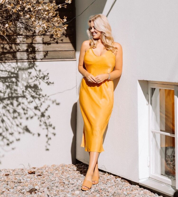 isabella lowengrip feet 6