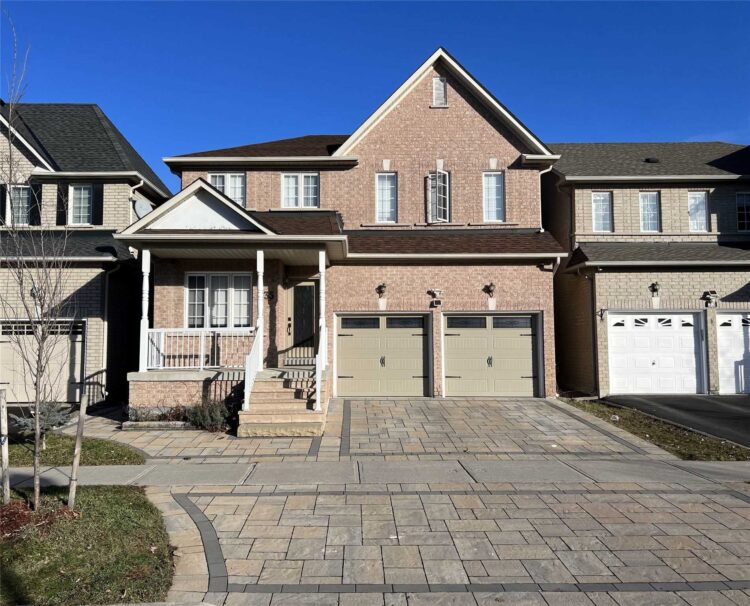 isabella markham feet 5