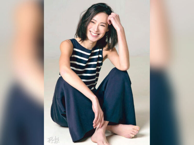 isabella milan feet 1