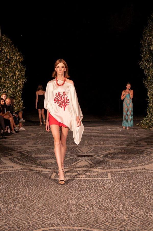 isabella milan feet 5