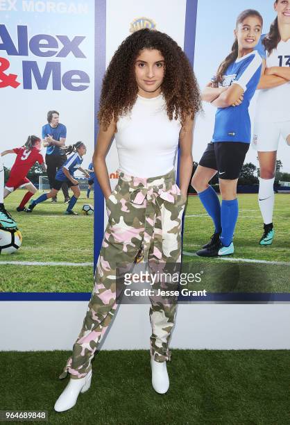 isabella revel feet 6