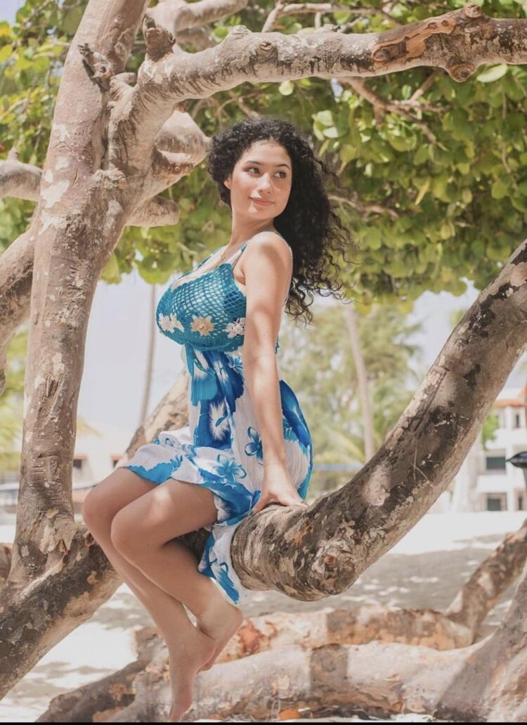 isabella rodriguez feet 3