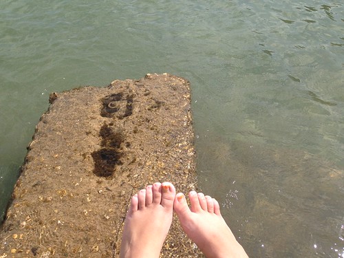 isabella schultze feet