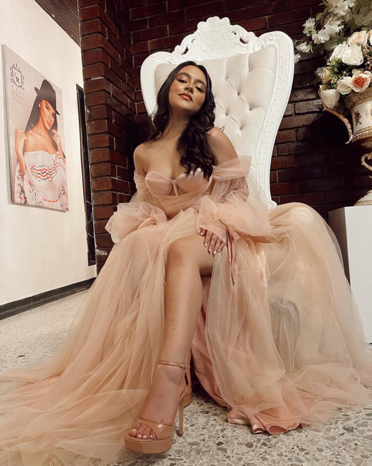 isabella sierra feet