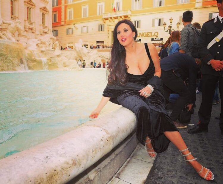 isabelle adriani feet 6