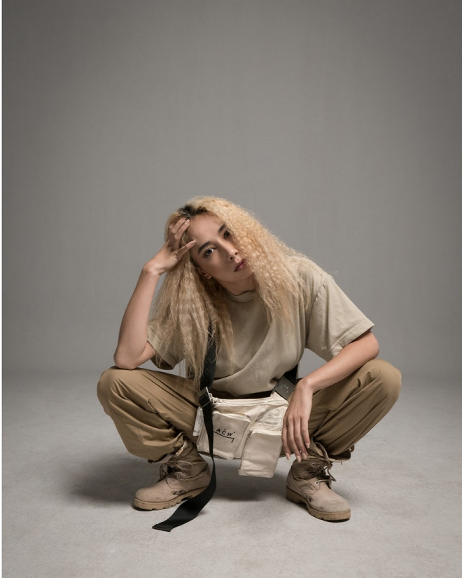 isabelle bonacorsi feet 3