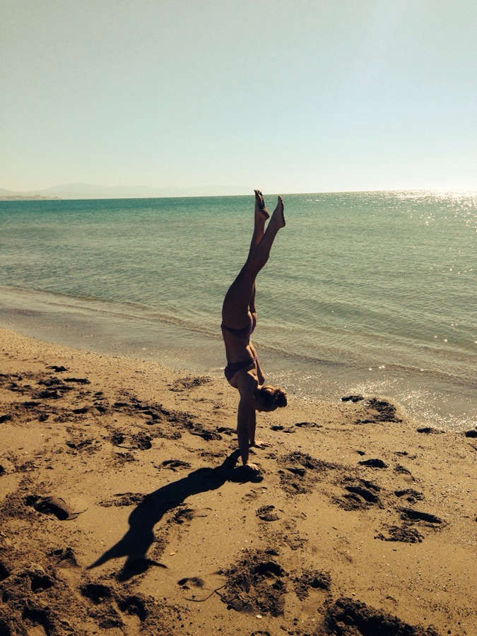 isabelle gullden feet 4