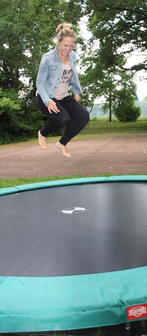 isabelle hanssen feet 1