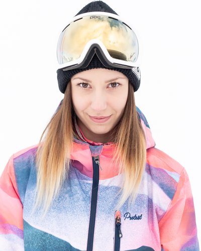 isabelle hanssen feet 6