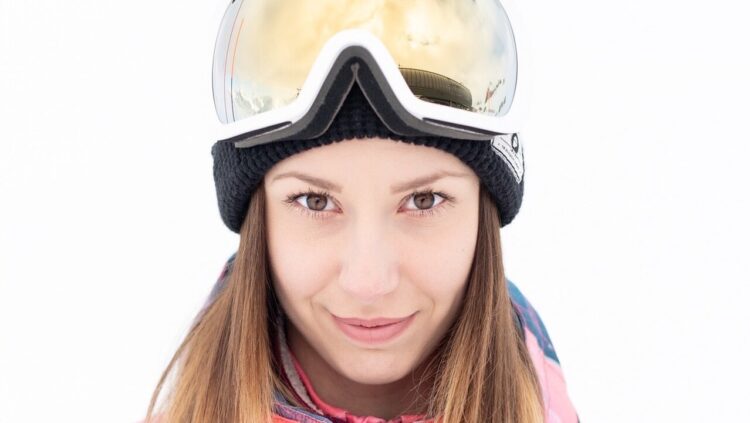 isabelle hanssen feet