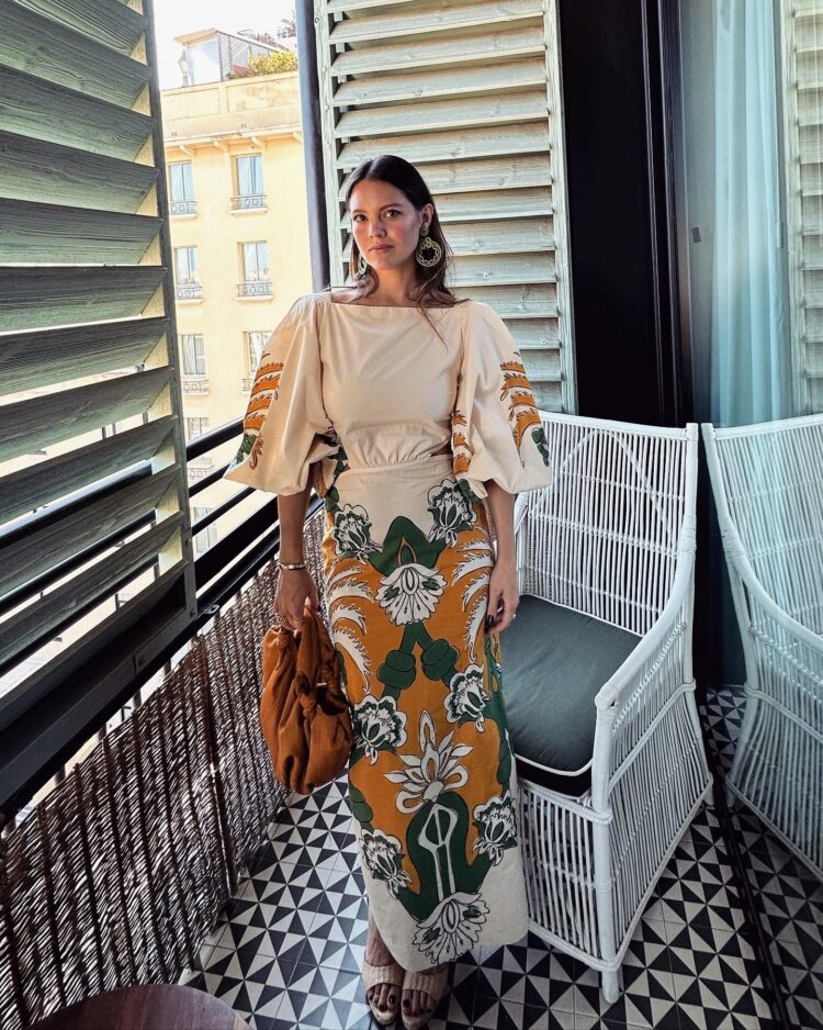 isabelle junot feet 3