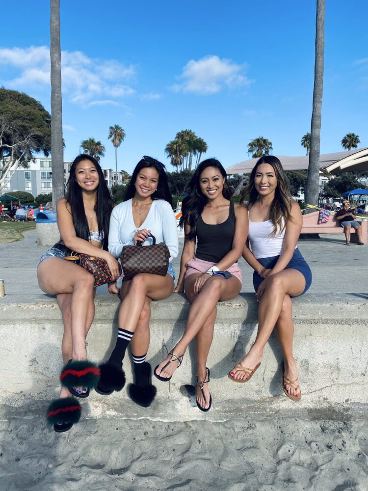 isabelle shee feet 3