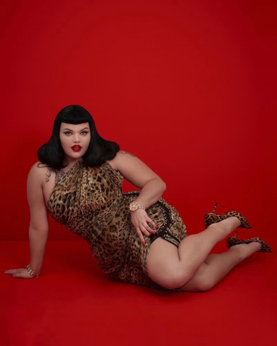 isadee jansen feet 3