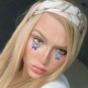 isadora maksym feet 6