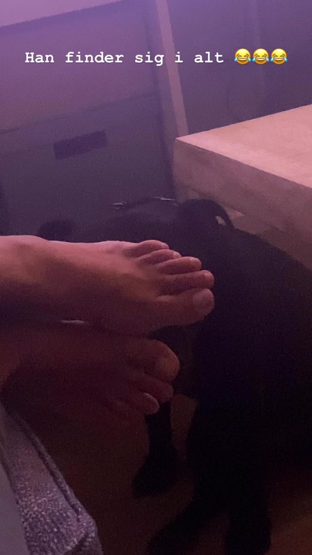 iselin berthelsen feet 6