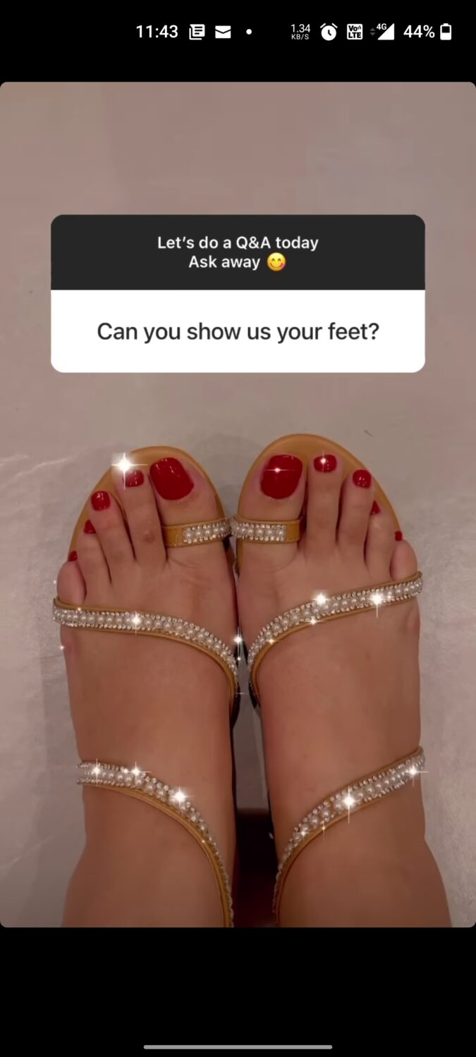 isha rikhi feet 5