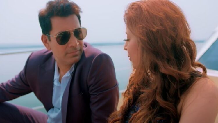 ishika taneja feet 4