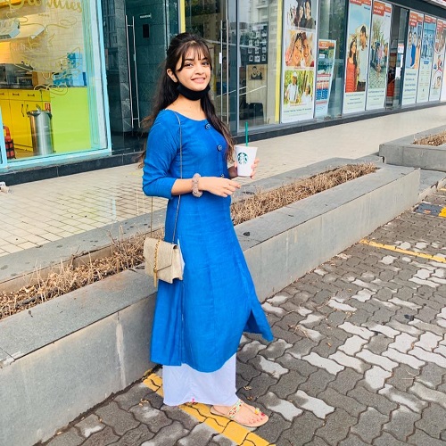 ishwari deshpande feet 6