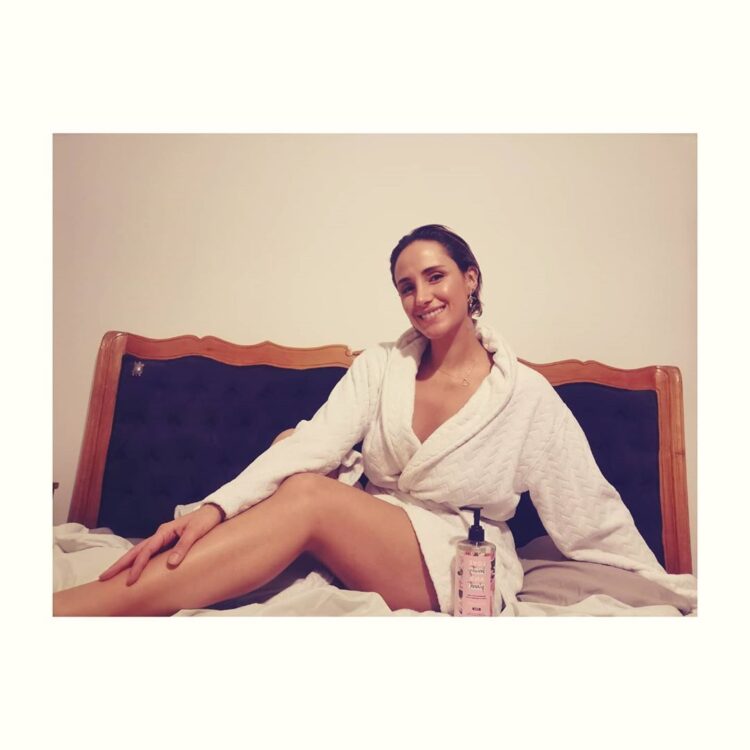 isidora urrejola feet 4