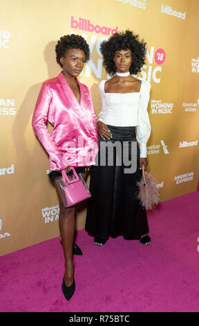 isis valentino feet 3