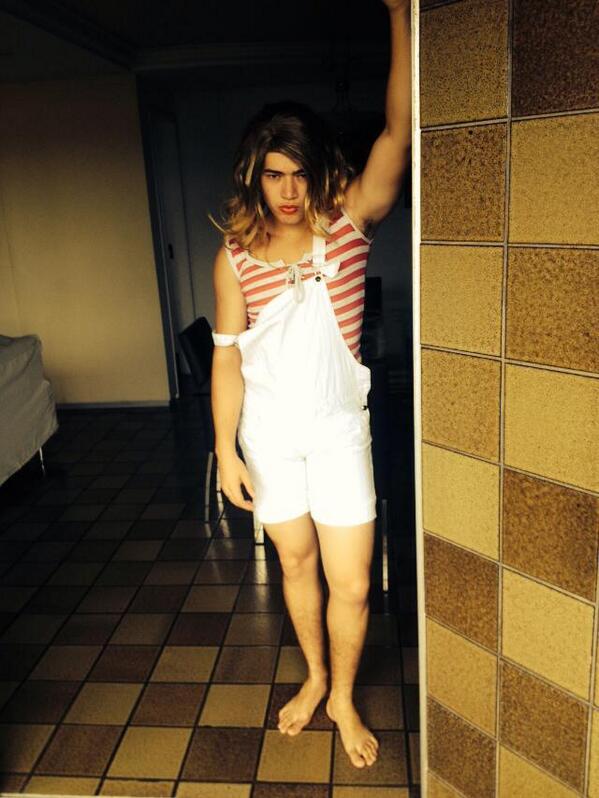 isis vasconcellos feet