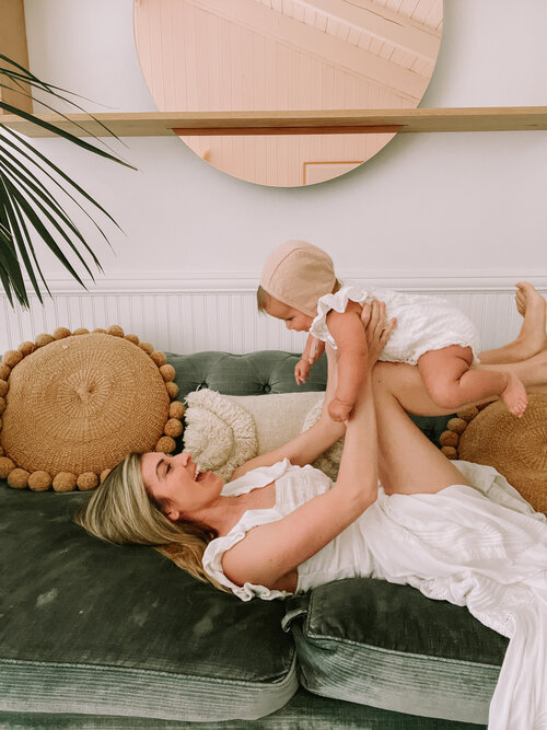 isobel benesch feet 6