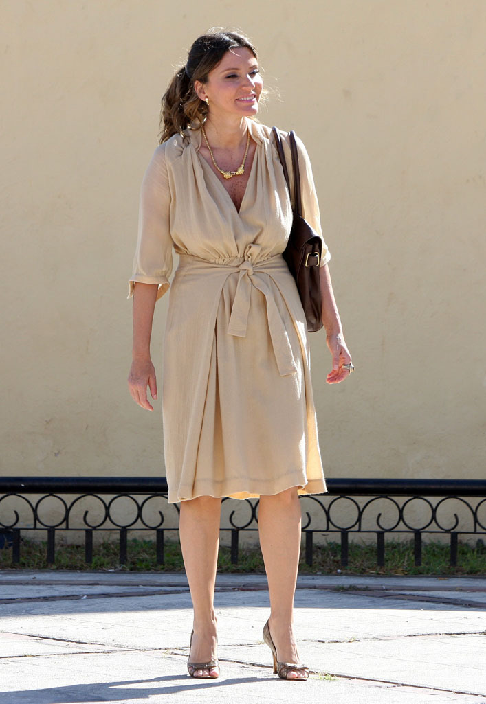 issabela camil feet 4