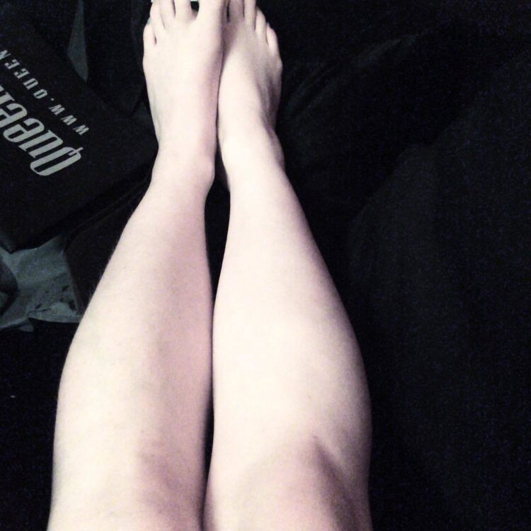 its black friday feet 1